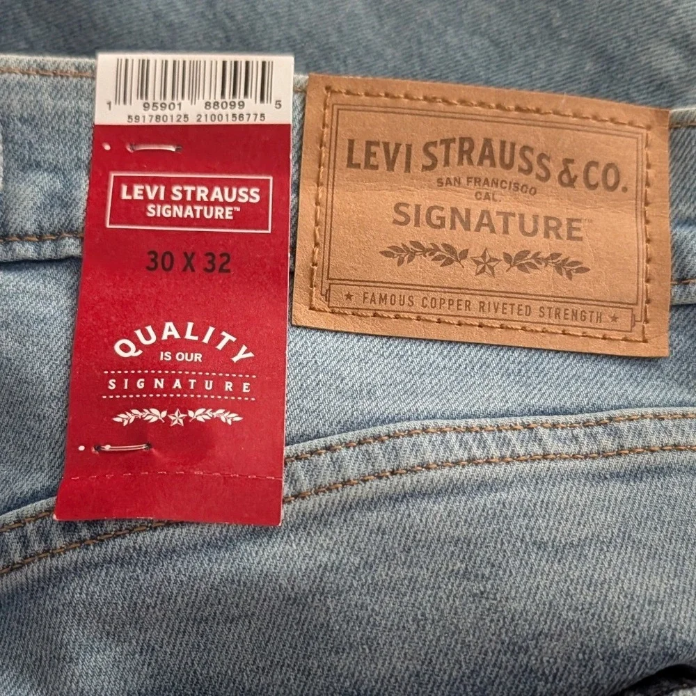 Levi Strauss Signature Men's Slim Fit Flex Jeans 30x32 Light Wash New NWT
